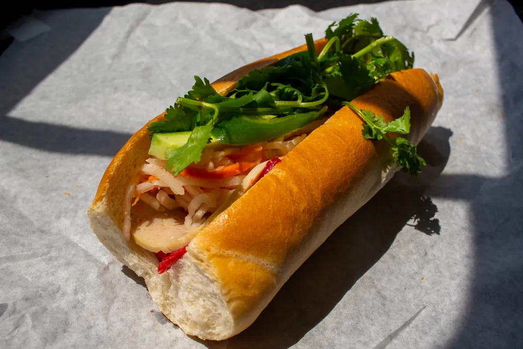theguardsrestaurant-dc.com